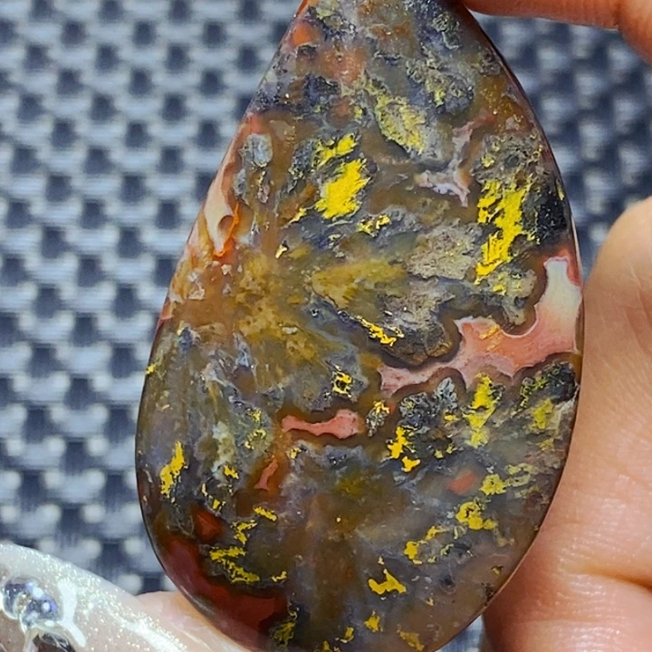 玛瑙/玉髓颈饰未镶嵌丹*