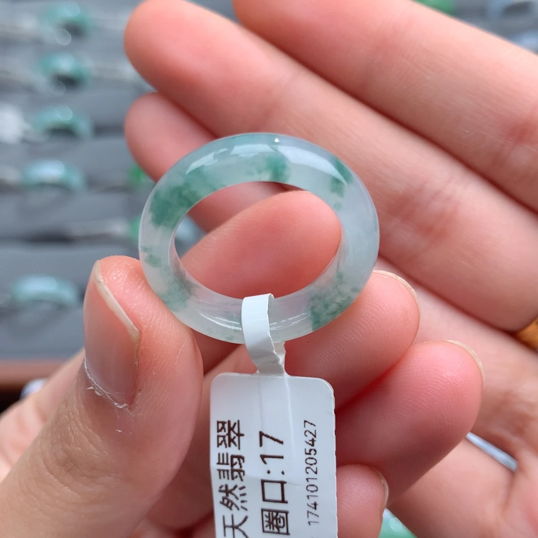 翡翠戒指未镶嵌天然