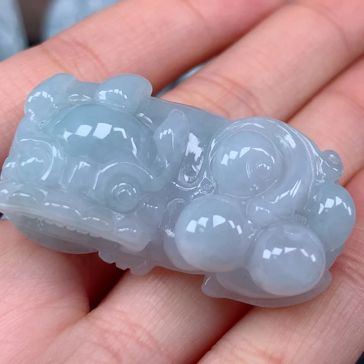 颈饰未镶嵌翡翠貔貅吊坠