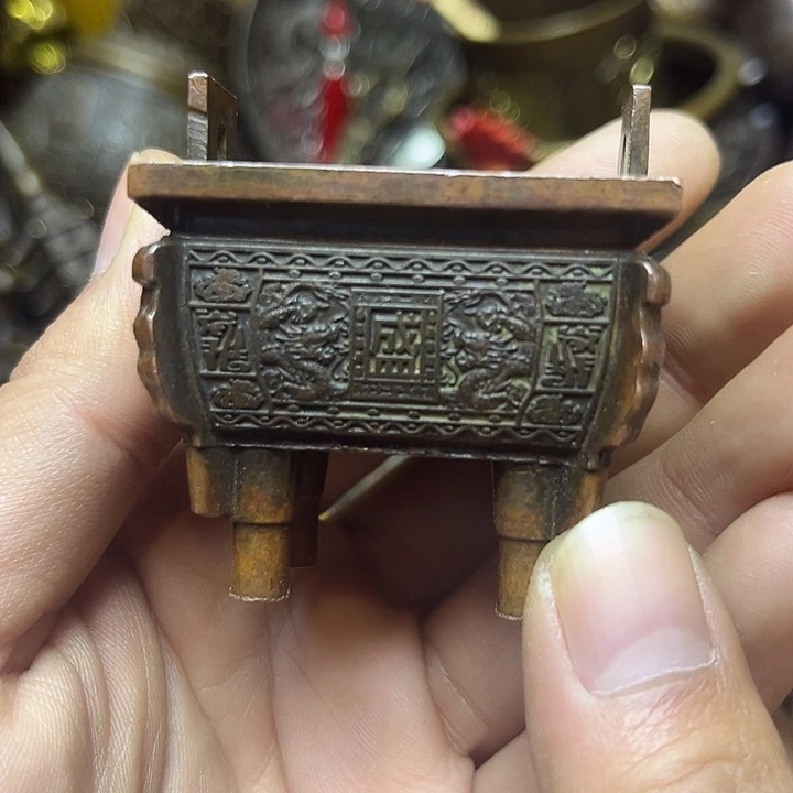 诚信经营精美铜器