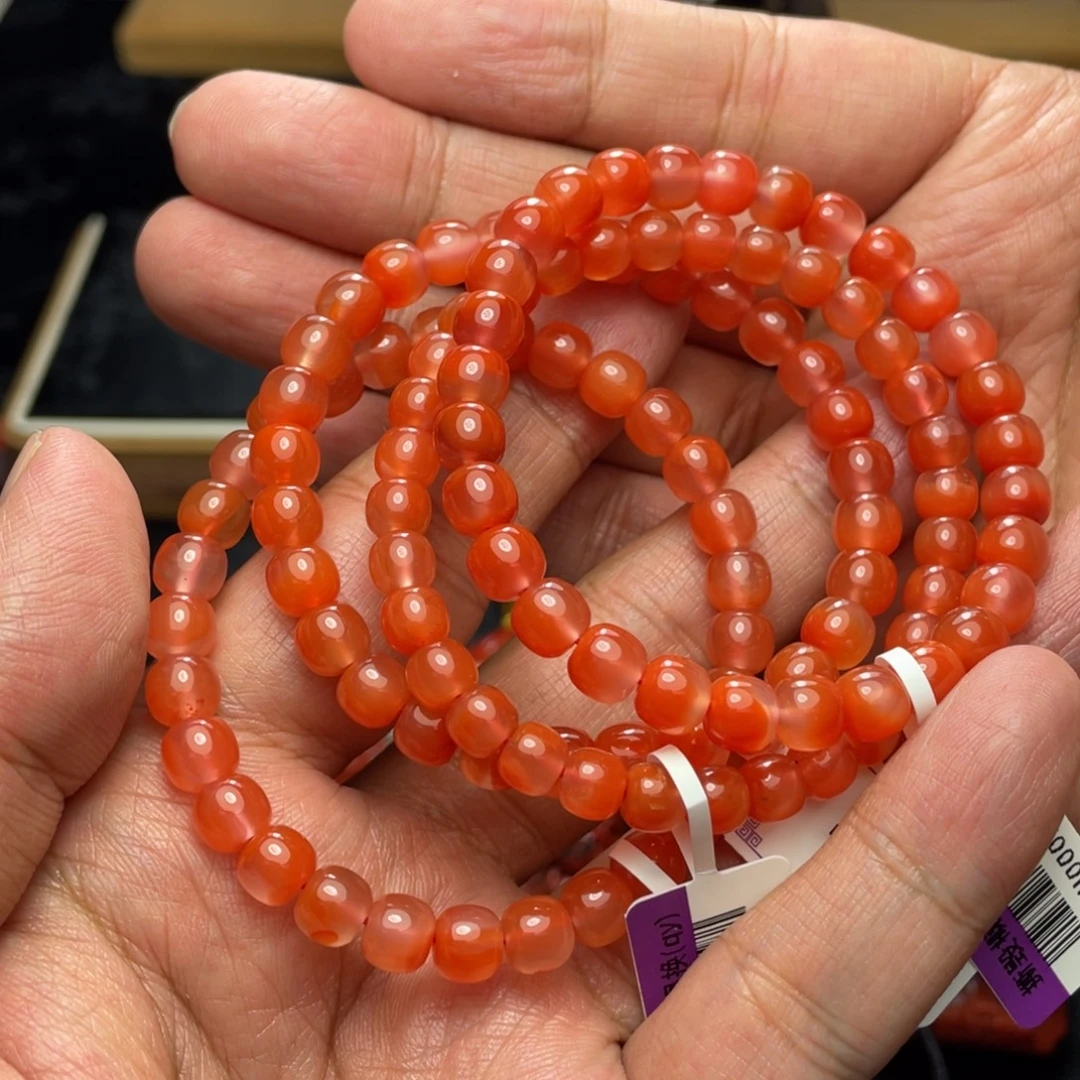 南红玛瑙未镶嵌吊坠发货其中一条