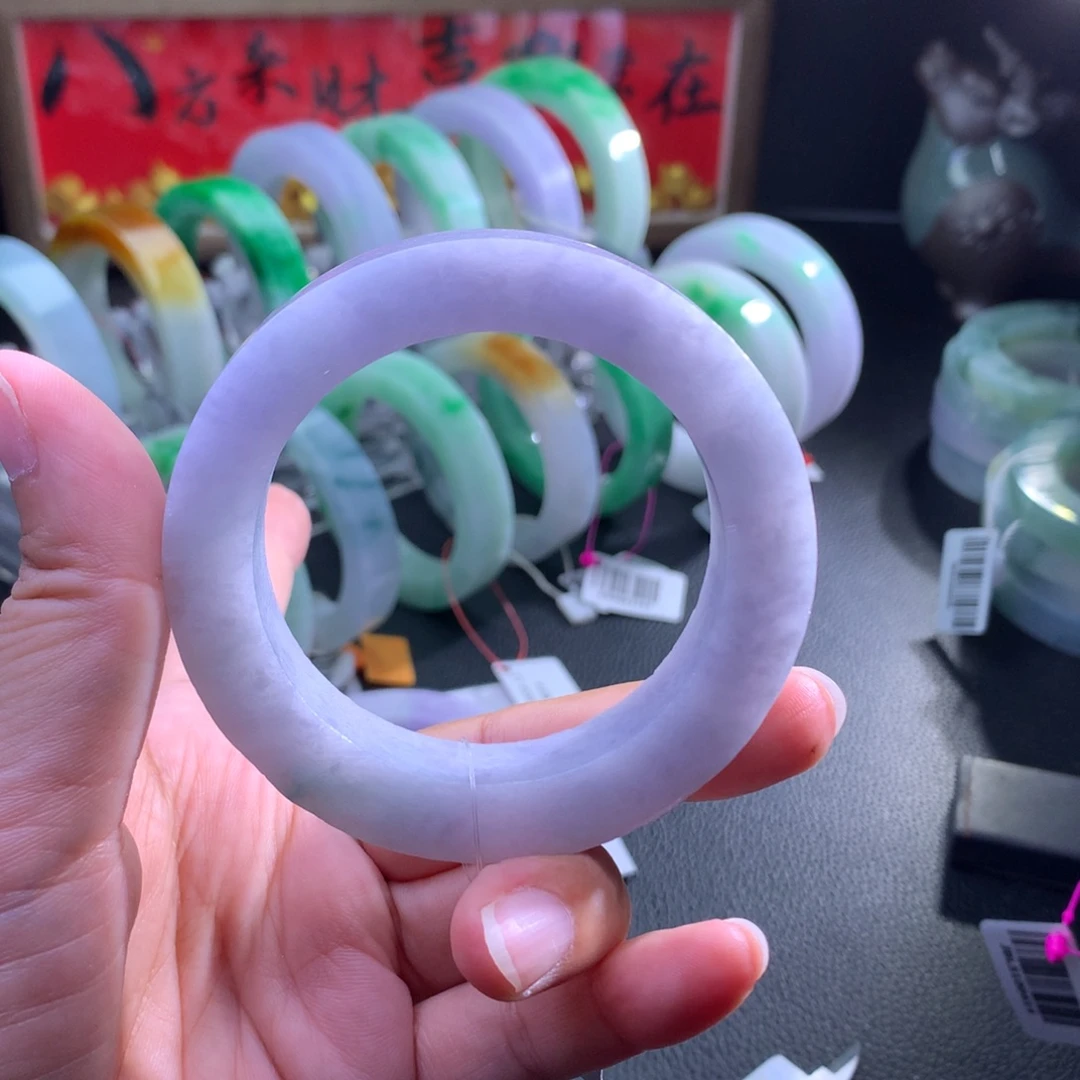 定制翡翠未镶嵌翡翠手镯1