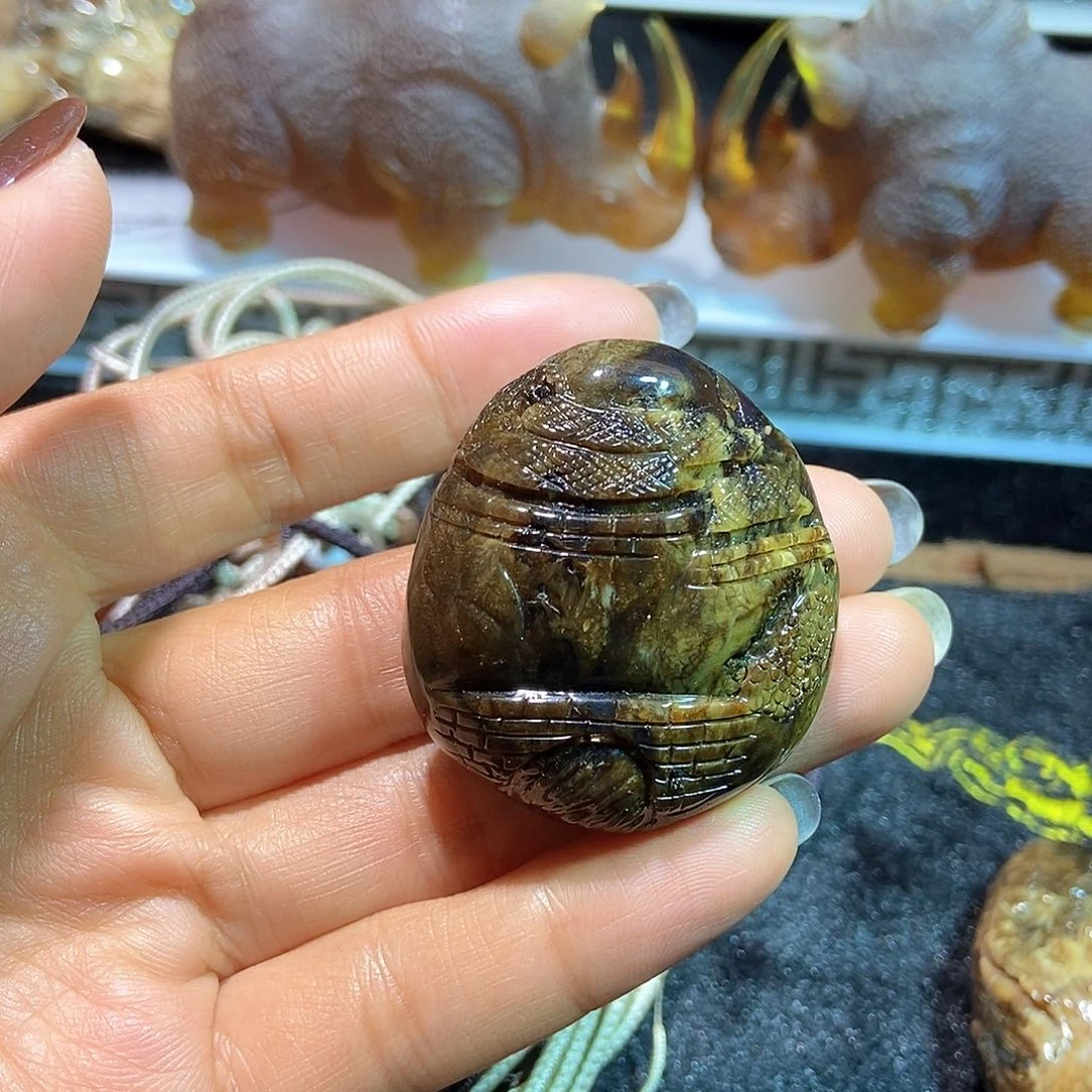 未镶嵌颈饰琥珀幸****虞缅甸天然琥珀