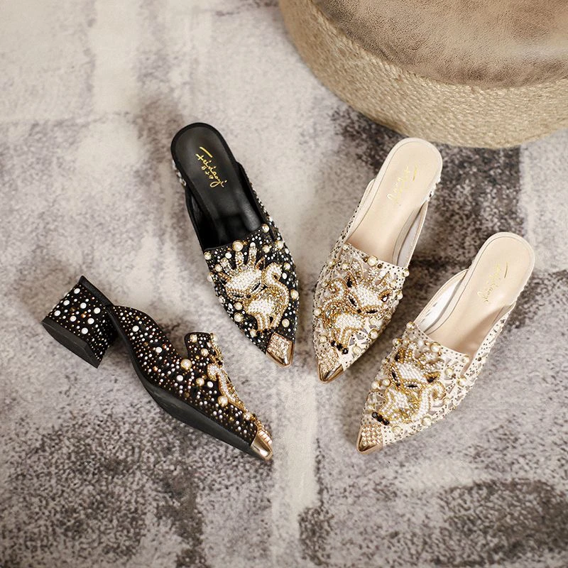 夏季高奢女士夏季凉拖2025网红新款铆钉网纱高跟粗跟包头半拖鞋女