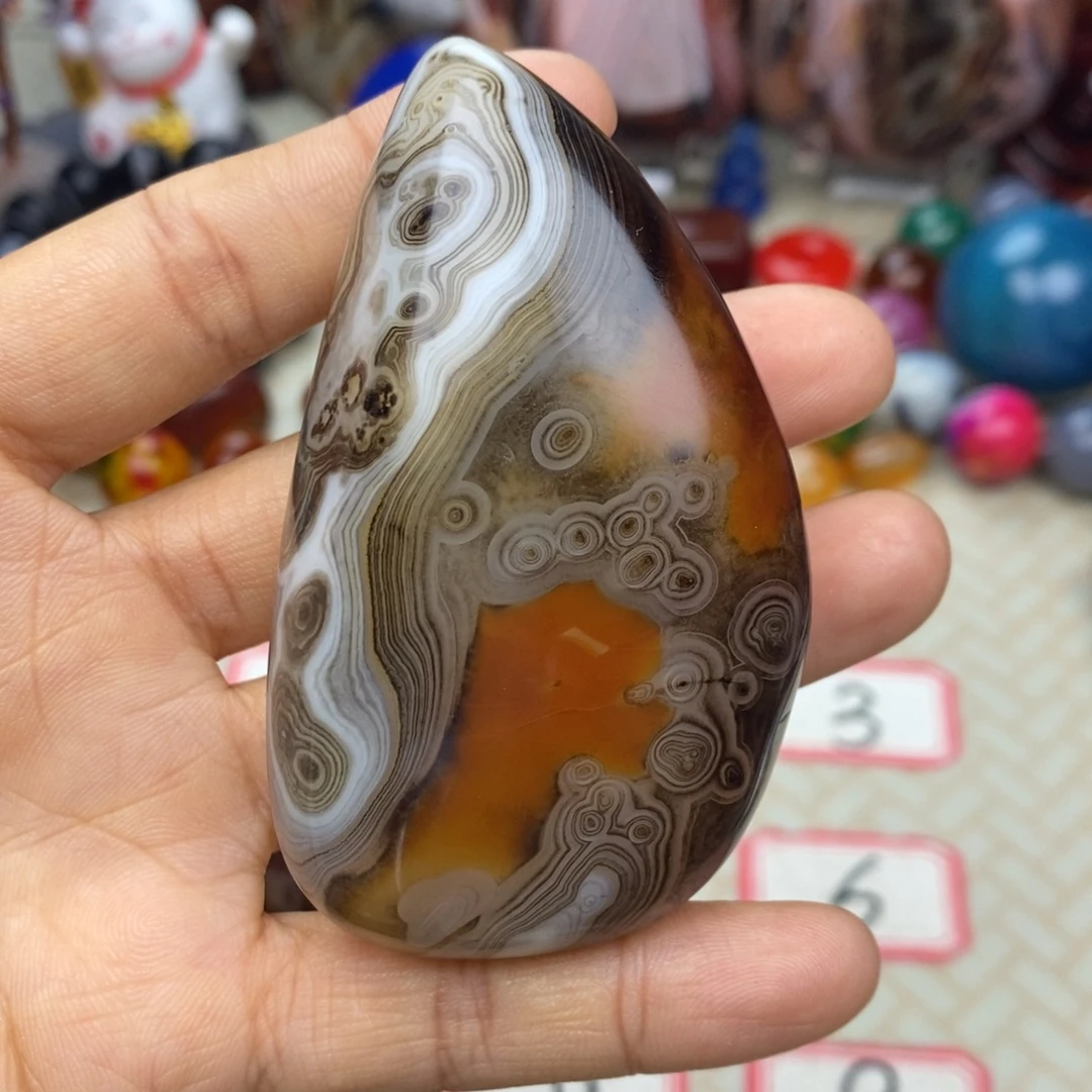 精***林玛瑙/玉髓未镶嵌颈饰