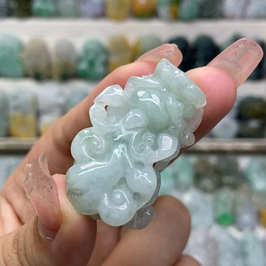 吊坠(赠链)未镶嵌翡翠