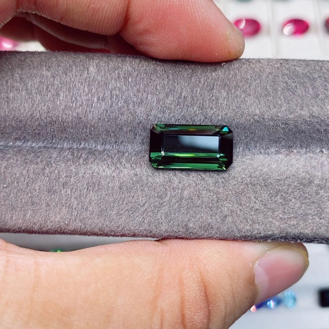 碧玺裸石未镶嵌碧玺5.2克拉