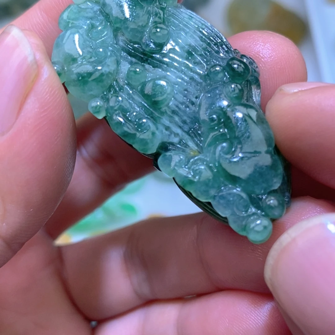 定制翡翠未镶嵌花生