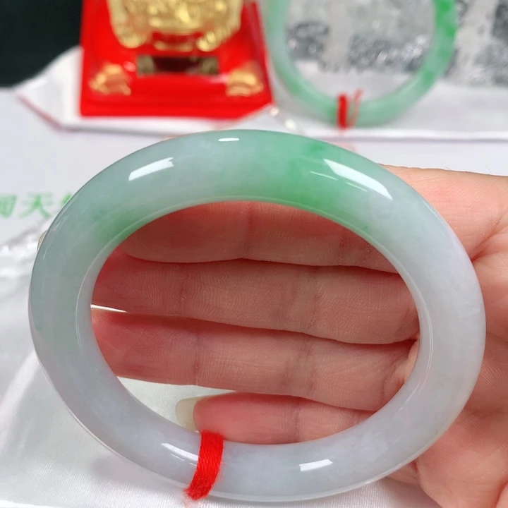 未镶嵌手镯翡翠 编号0269 圆条56