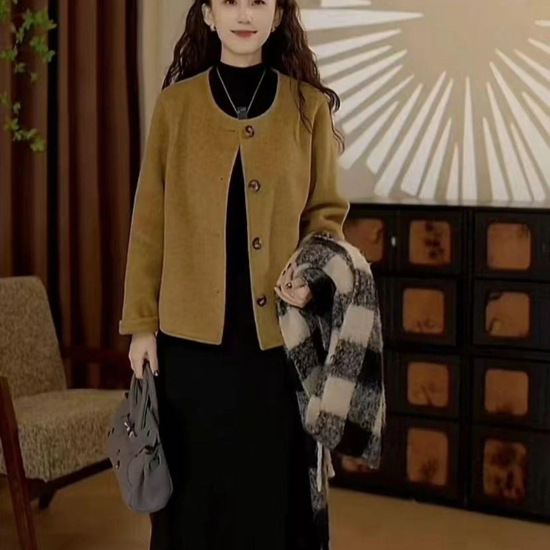 2025秋冬新款小香风高级感超好看欧货今年流行爆款毛呢短外套女装