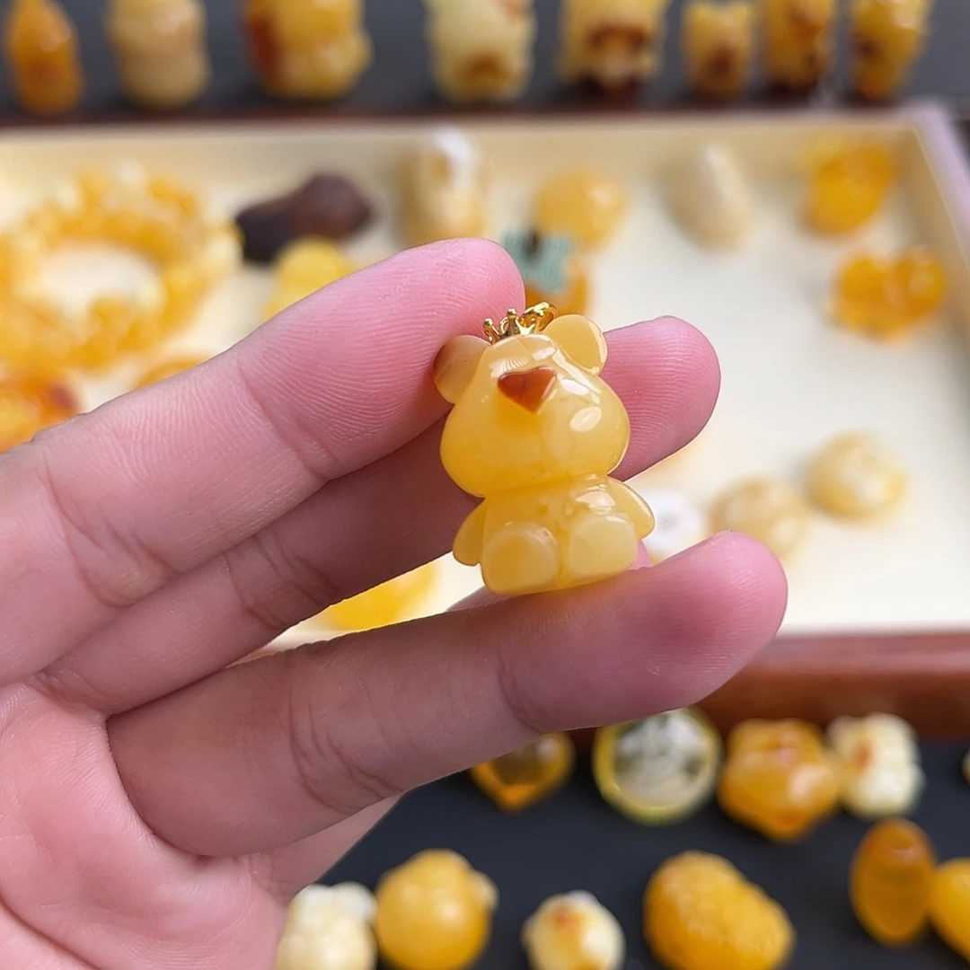 琥珀未镶嵌珠宝奇石