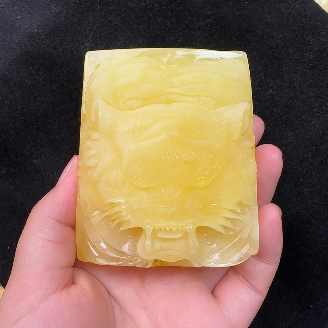 蜜蜡未镶嵌珠宝奇石