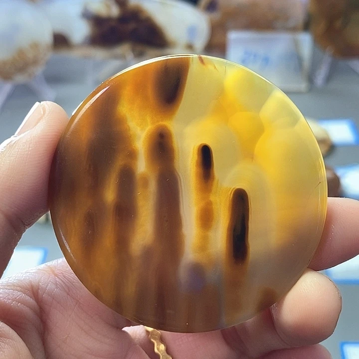 玛瑙/玉髓未镶嵌珠宝半成品
