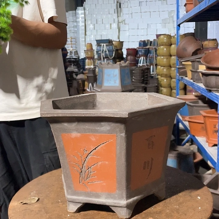 32红色六方花盆花盆花盆