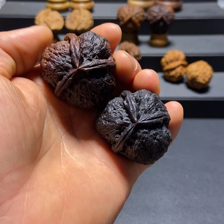 文玩核桃把件B罗汉头三棱40