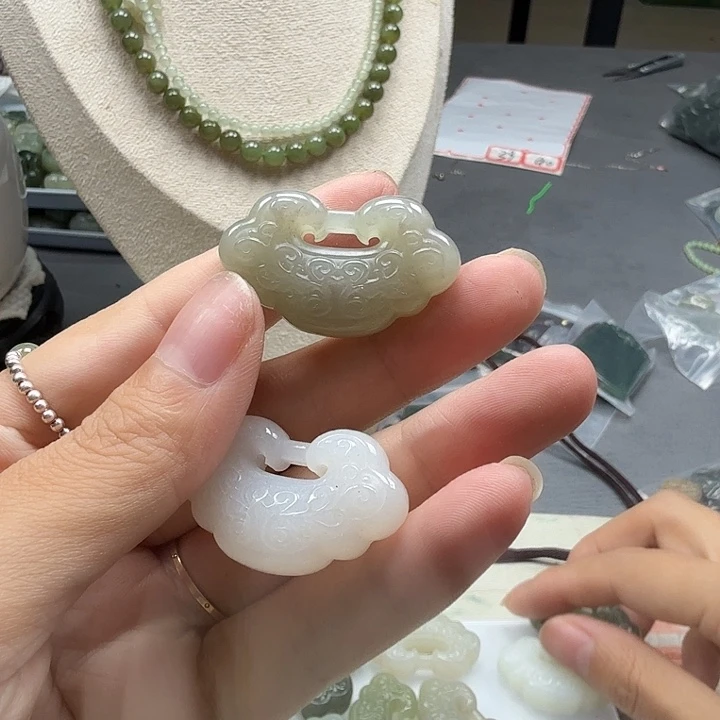 和田玉未镶嵌颈饰40