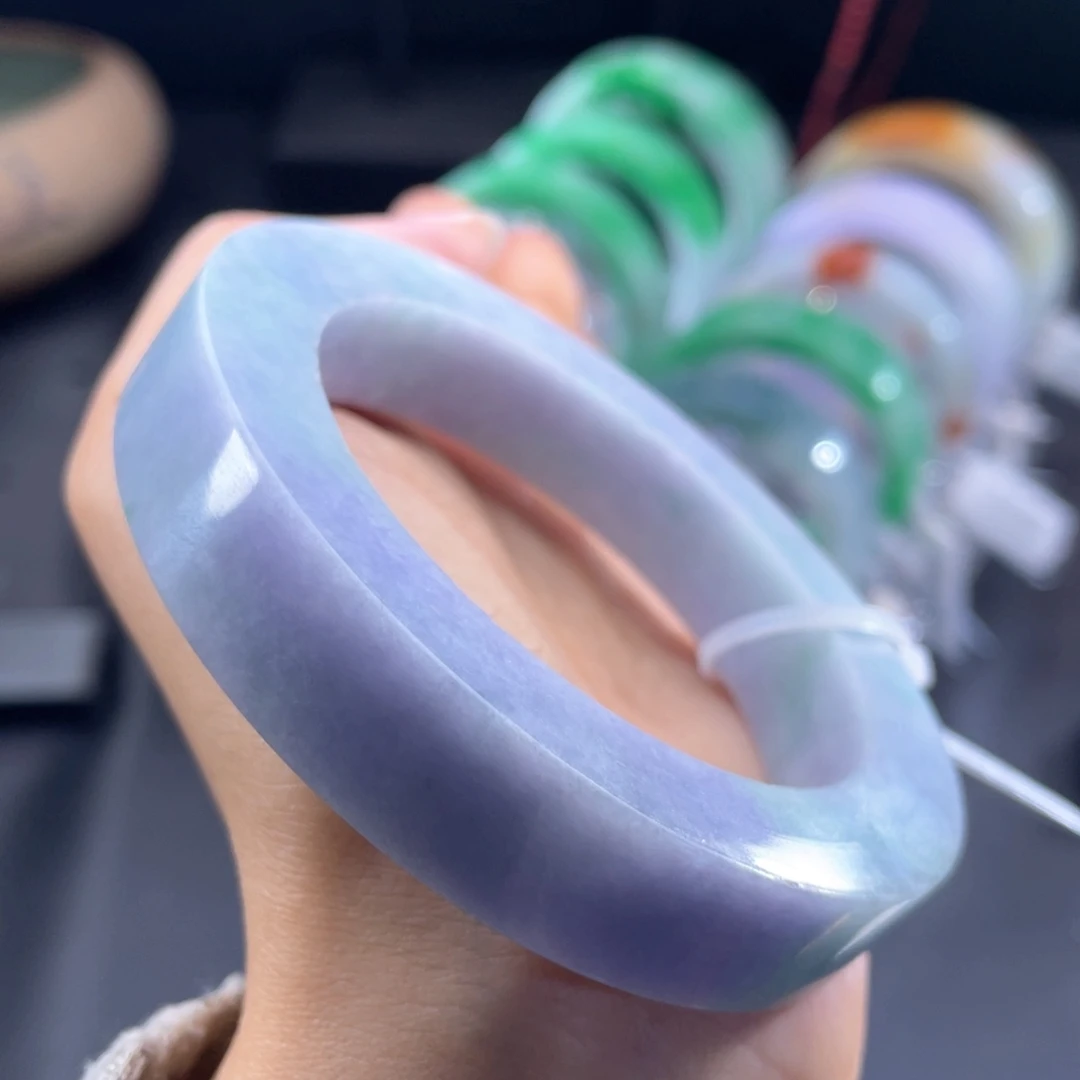 未镶嵌翡翠手镯定制翡翠