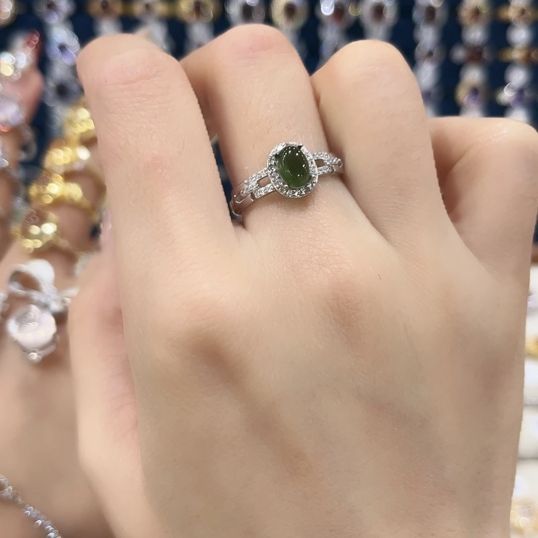 蛇纹石玉女款银S925镶嵌戒指