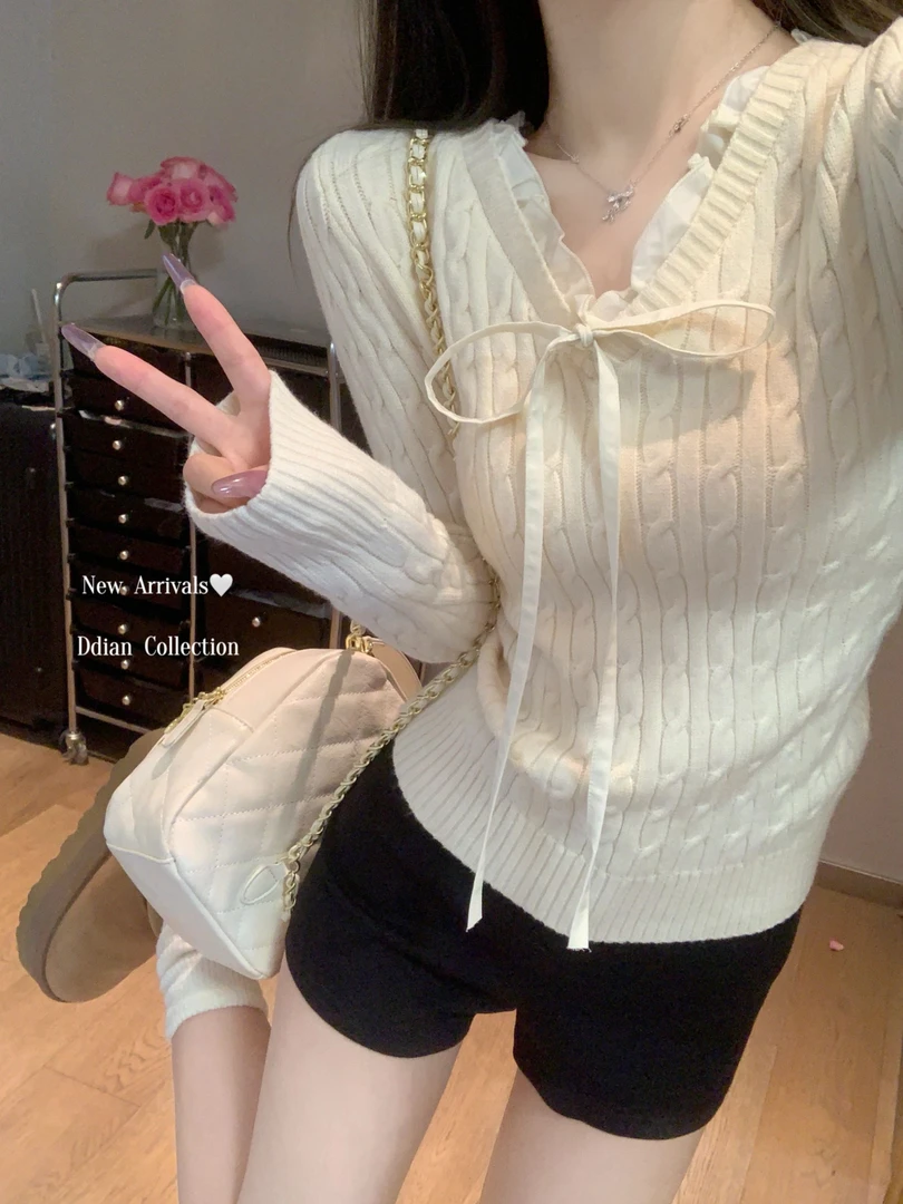 miu系麻花v领系带蕾丝打底衫女秋冬纯欲风木耳边内搭毛衣针织上衣