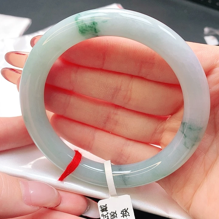 翡翠手镯未镶嵌59圆条