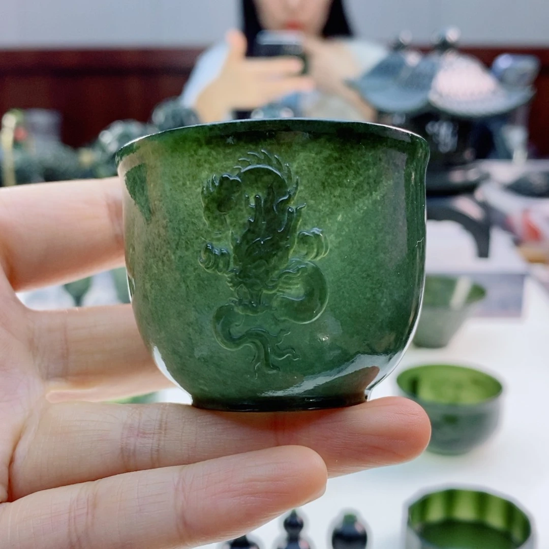 未镶嵌和田玉（青玉）摆件微瑕