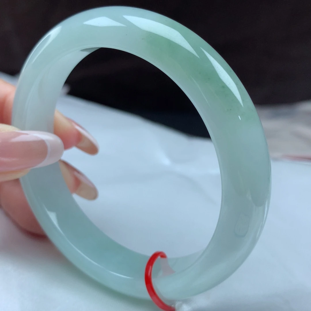 翡翠手镯未镶嵌96730，