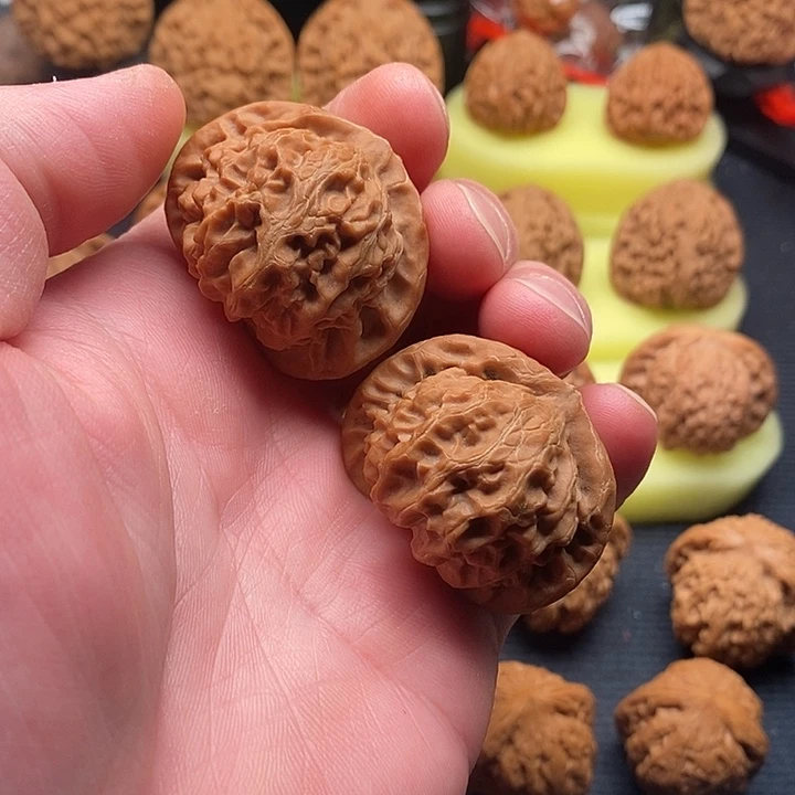 文玩核桃把件闪电10