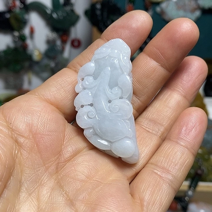 翡翠未镶嵌吊坠(赠链)