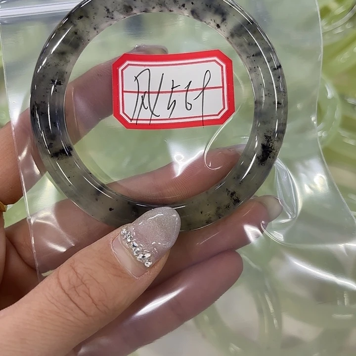 暖***风蛇纹石玉未镶嵌手镯