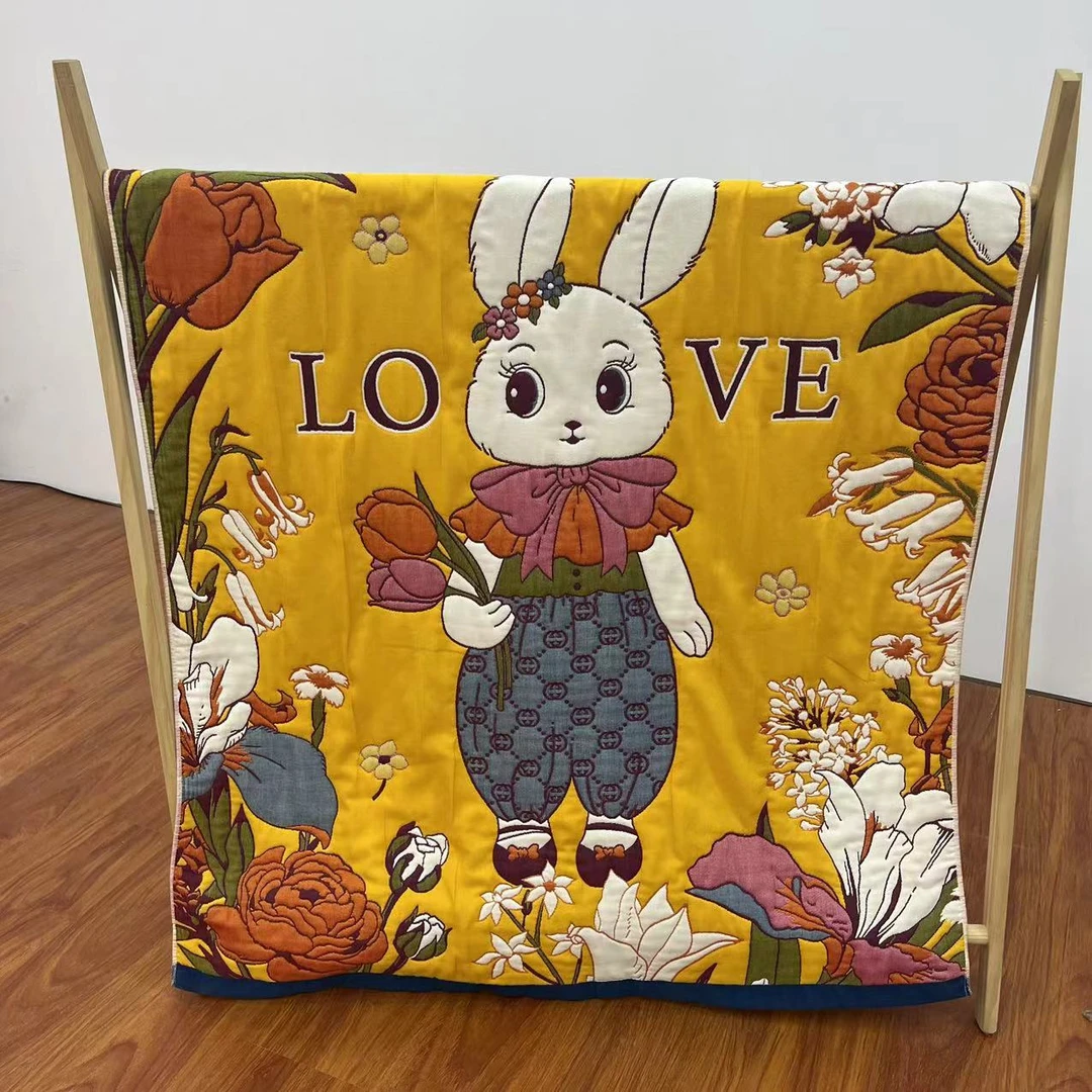 【乖乖兔】120*150cm精品纯棉多层加厚纱布面包被