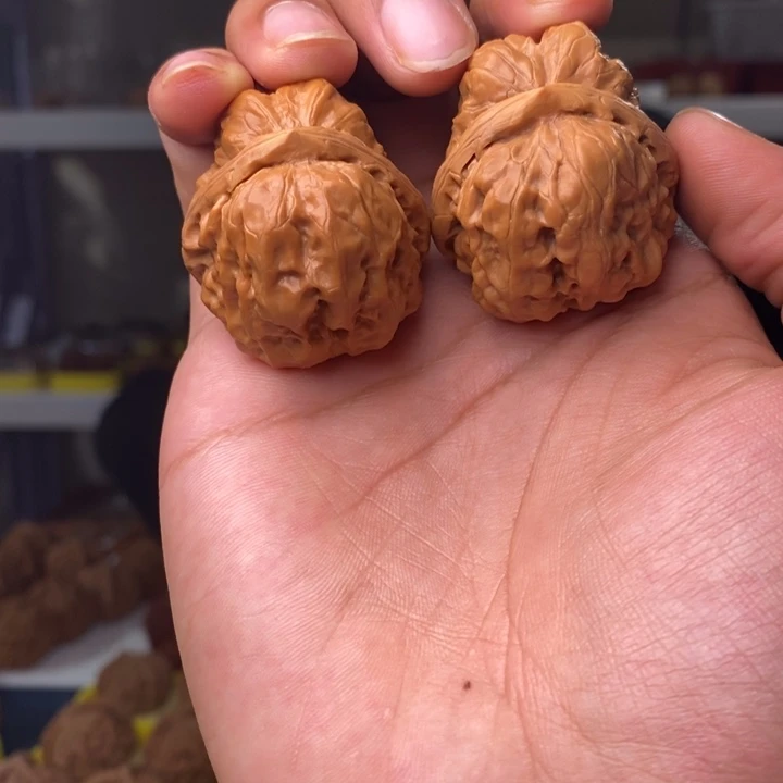 吊坠文玩核桃文玩核桃三角蛙37-38