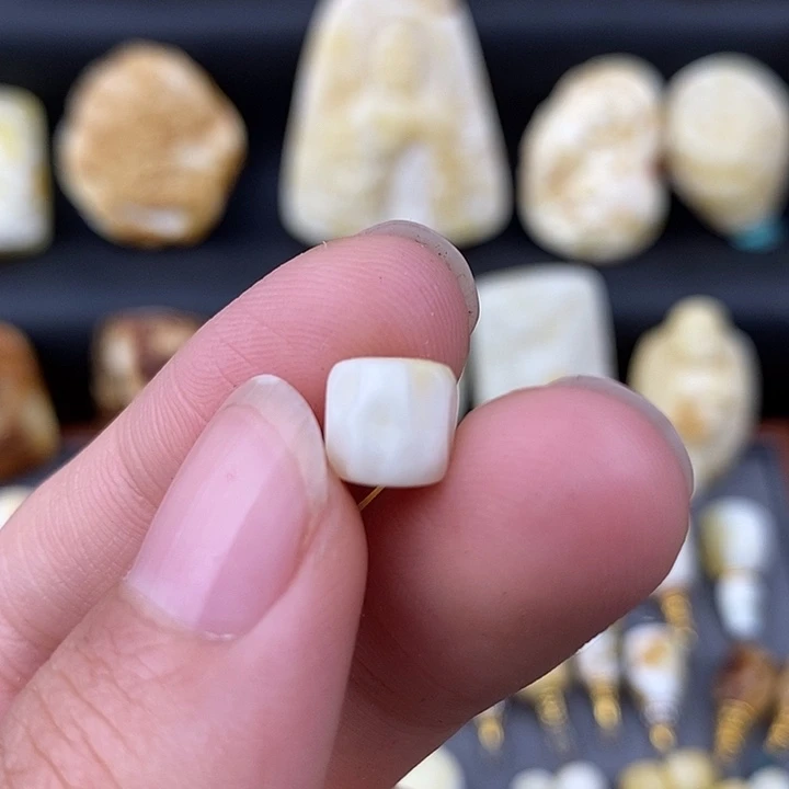 琥珀未镶嵌裸石8百香单珠