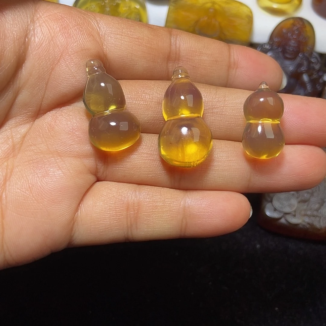 琥珀未镶嵌颈饰缅甸天然琥珀吊坠