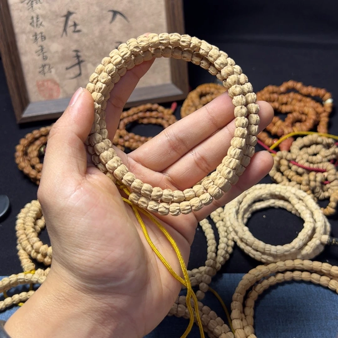 柏木星****星多棱龙脊方块柏