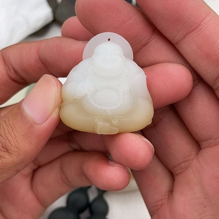 和田玉（糖玉）未镶嵌颈饰