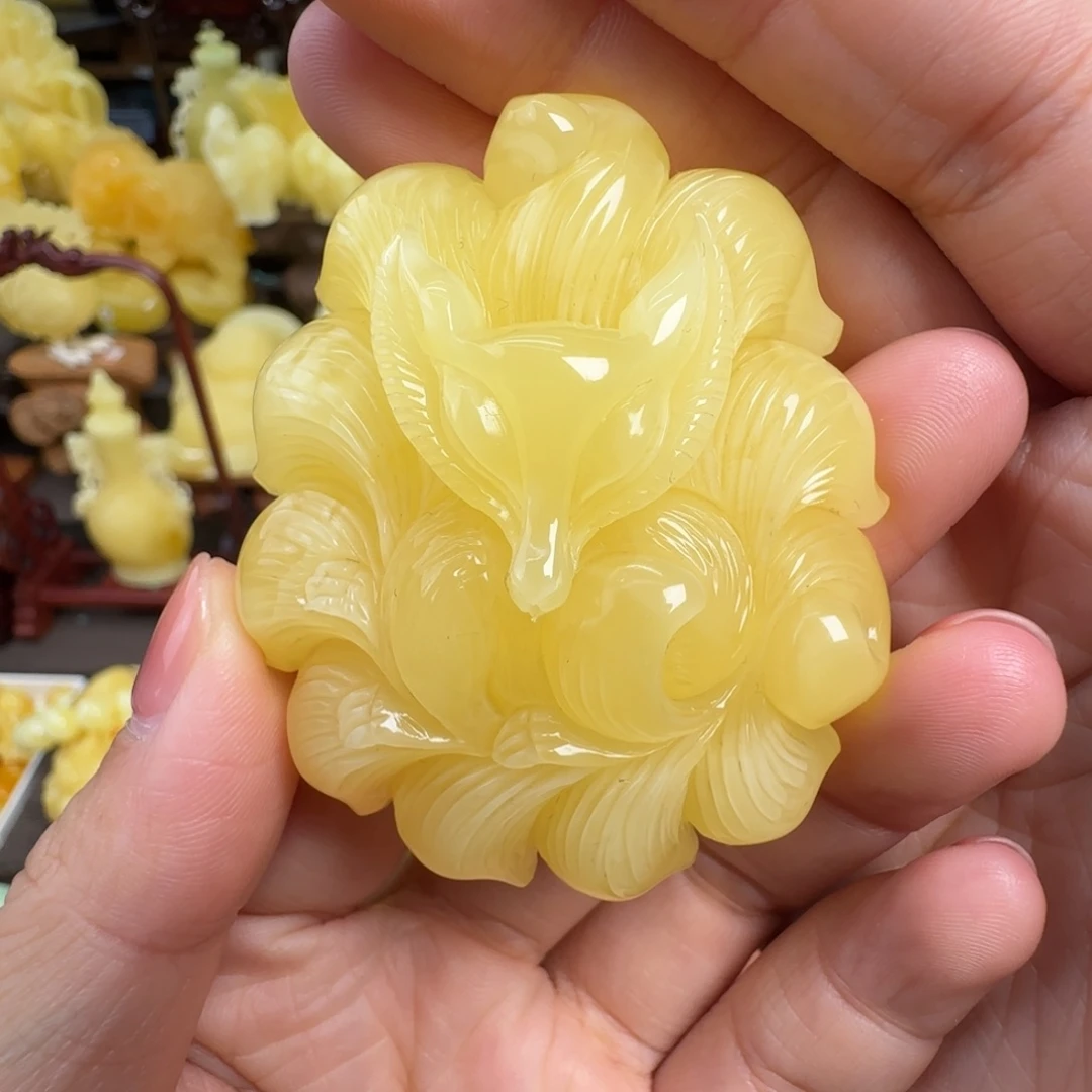 蜜蜡未镶嵌珠宝奇石