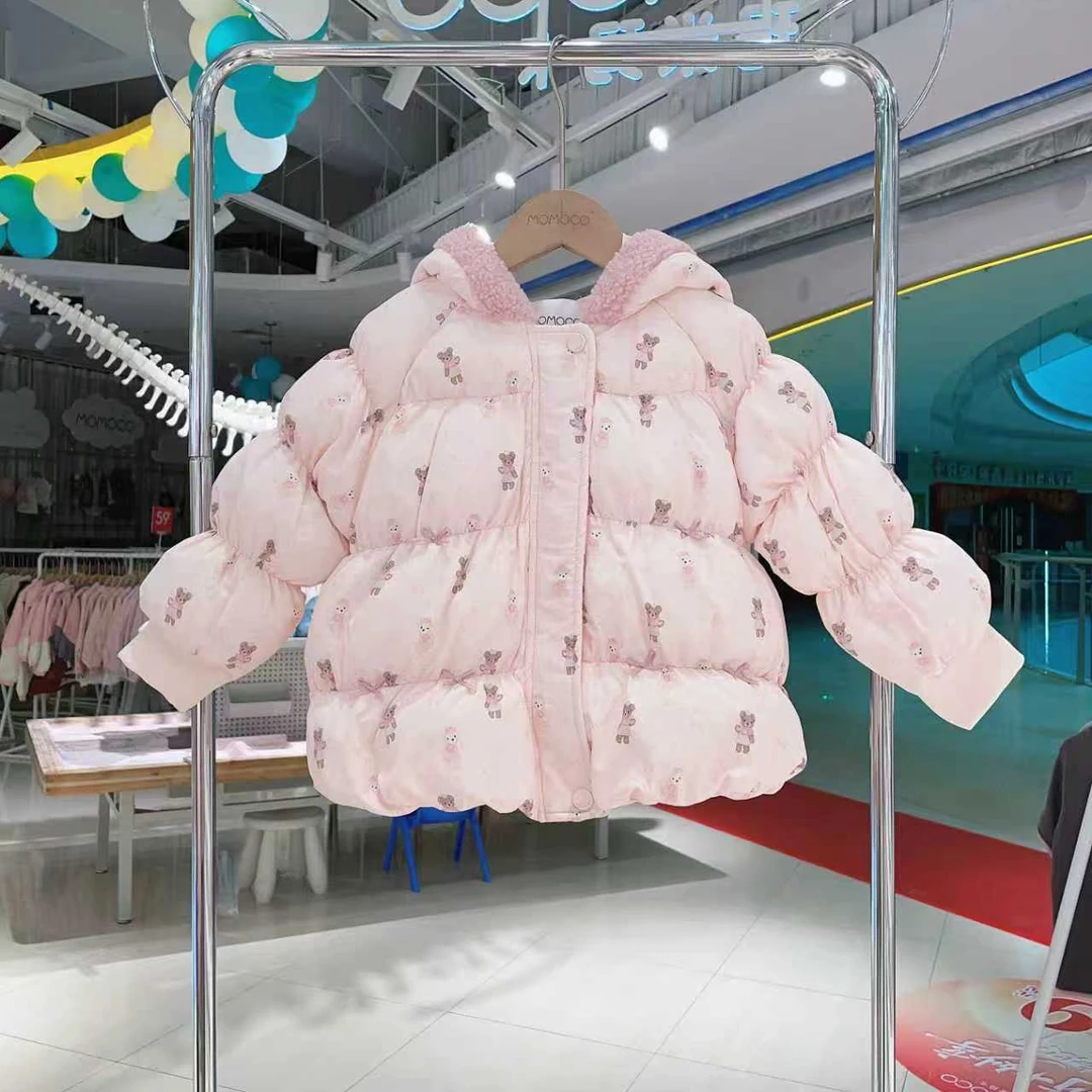 MOMOCO女童冬季新款洋气保暖满印小熊连帽棉服外套77820101002