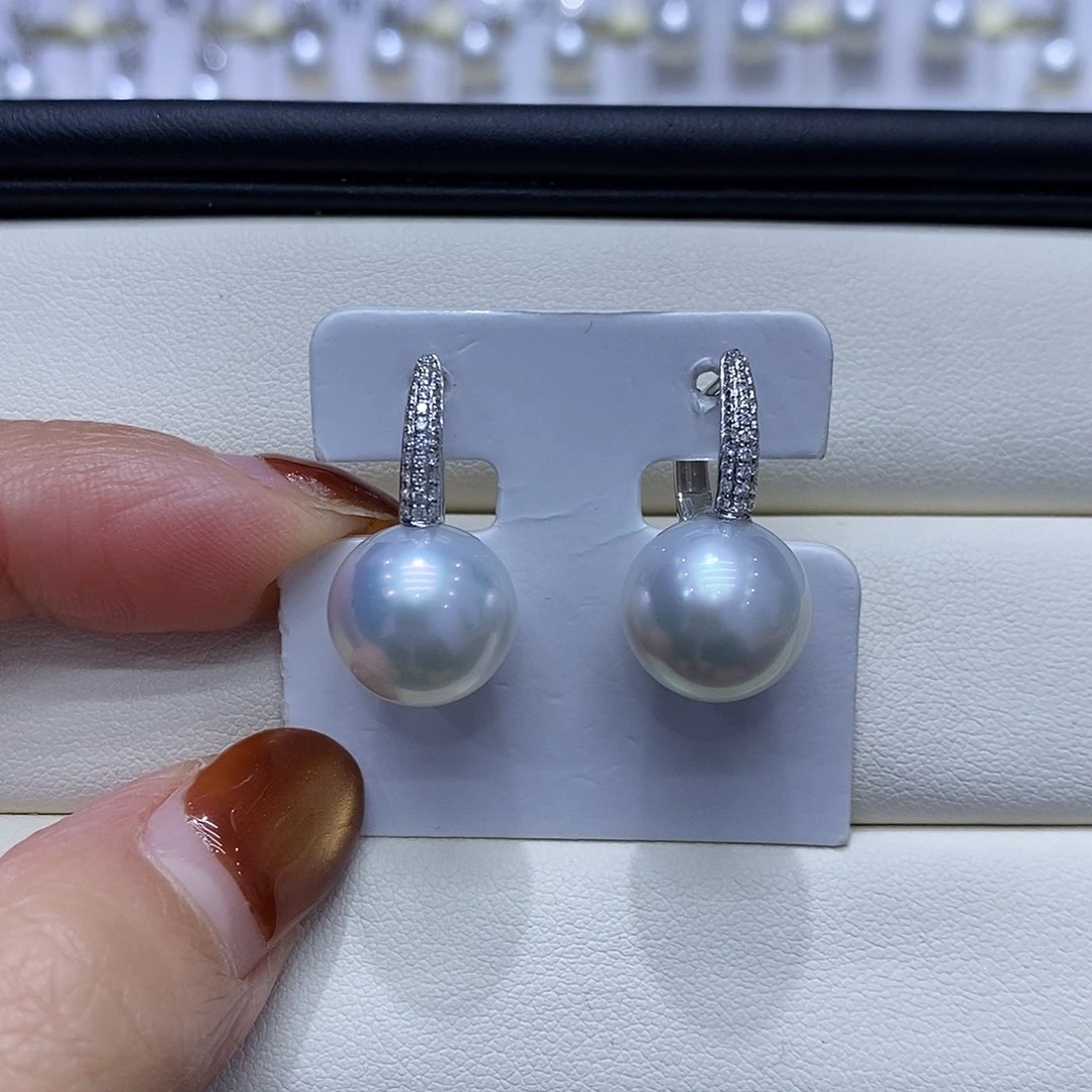海水珍珠18K金镶嵌耳饰12到13点位澳白