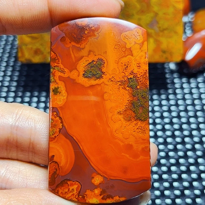 玛瑙/玉髓颈饰未镶嵌一***！