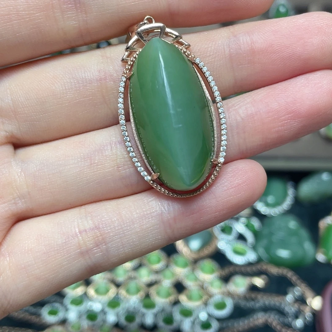 吊坠(不含链)未镶嵌和田玉（碧玉）