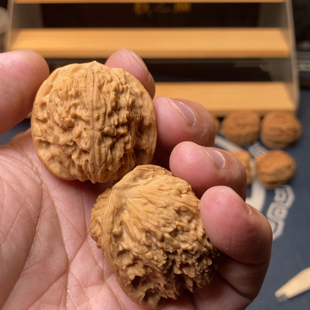 寞***雨文玩核桃把件宽城
