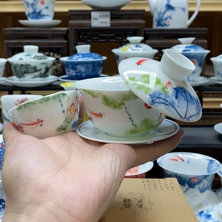 手绘五彩荷花悬停盖碗150cc釉下彩微瑕福利款