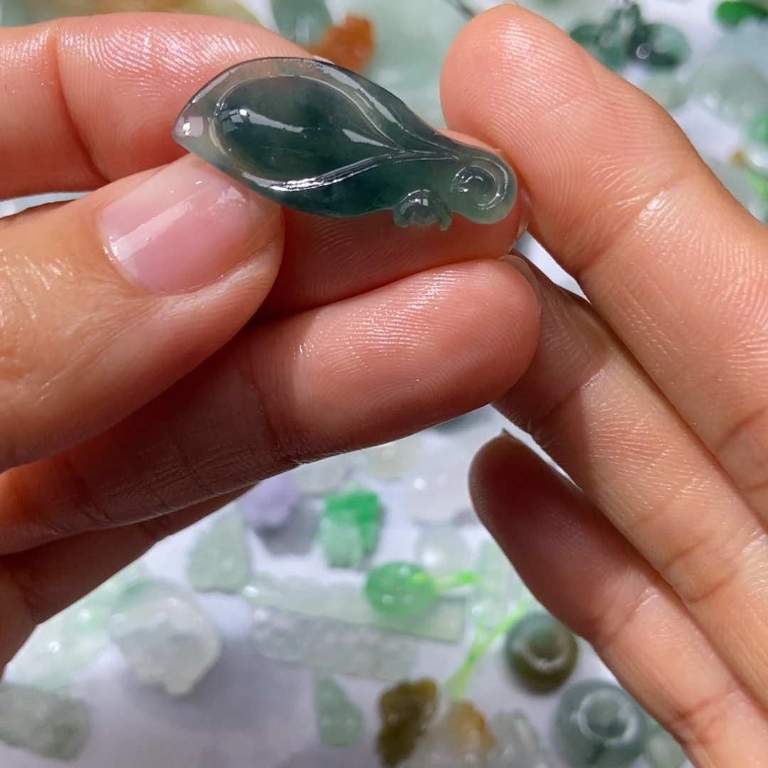 定制翡翠未镶嵌翡翠