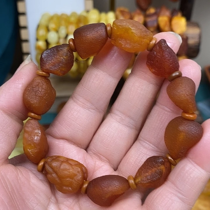 琥珀未镶嵌颈饰手串