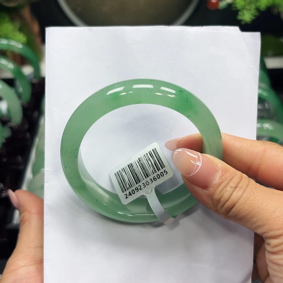 石英质玉手镯未镶嵌淼淼