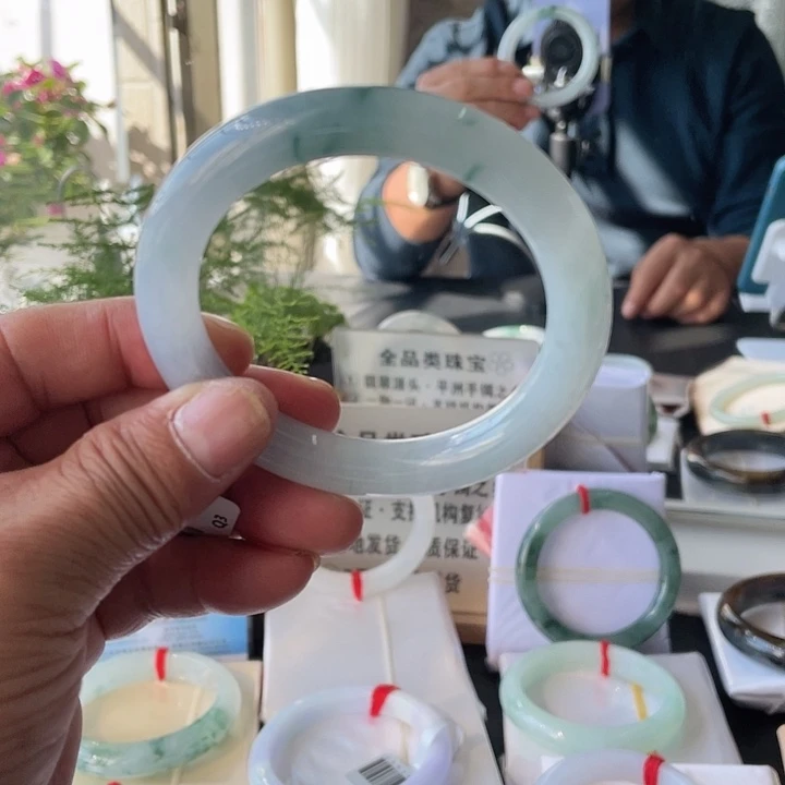 未镶嵌手镯翡翠成品