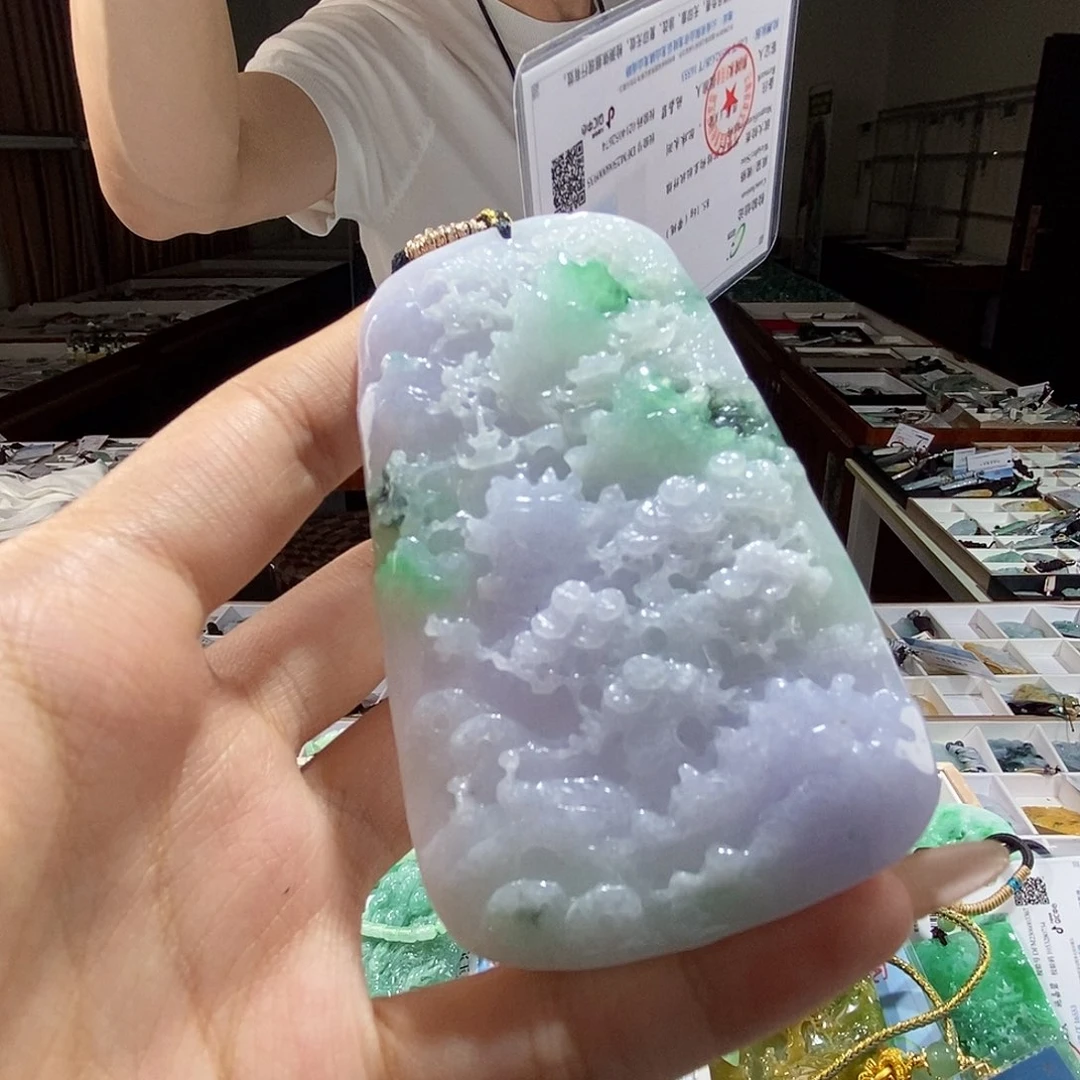 翡翠未镶嵌颈饰翡翠
