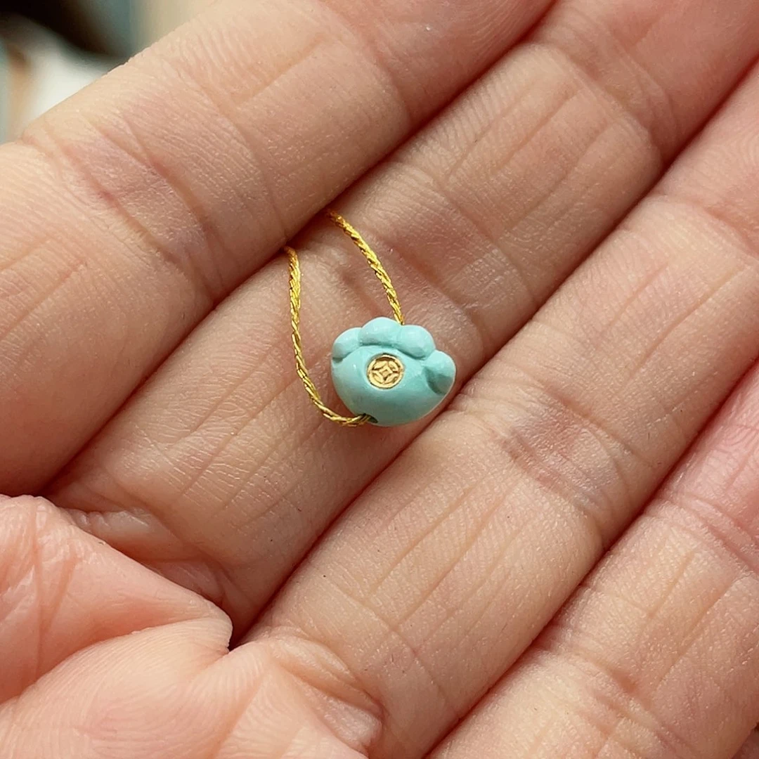 绿松石颈饰未镶嵌