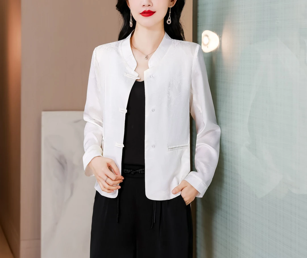 白色妈妈秋装新中式缎面外套女装早秋立领长袖国风提花盘扣上衣薄