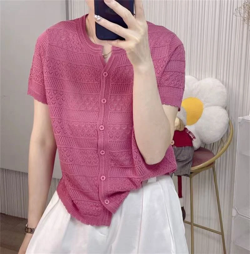 〔剪刀领镂空开衫〕〔不可机洗〕韩系钩花镂空剪刀领针织短袖开衫